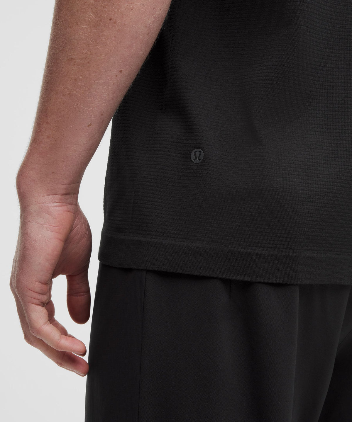 Metal Vent Tech Sleeveless ShirtUpdated Fit