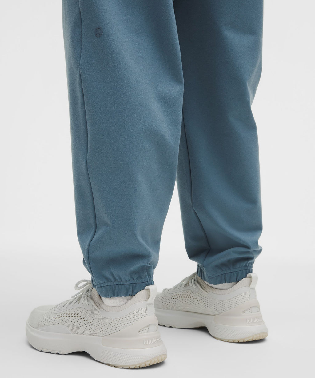 Heavyweight Soft Jersey Relaxed-Fit JoggerRegular