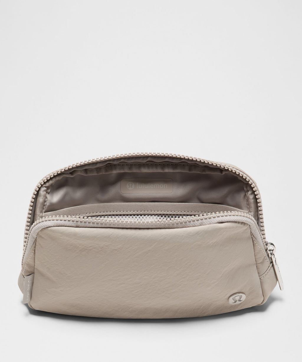 Everywhere Belt Bag 1L