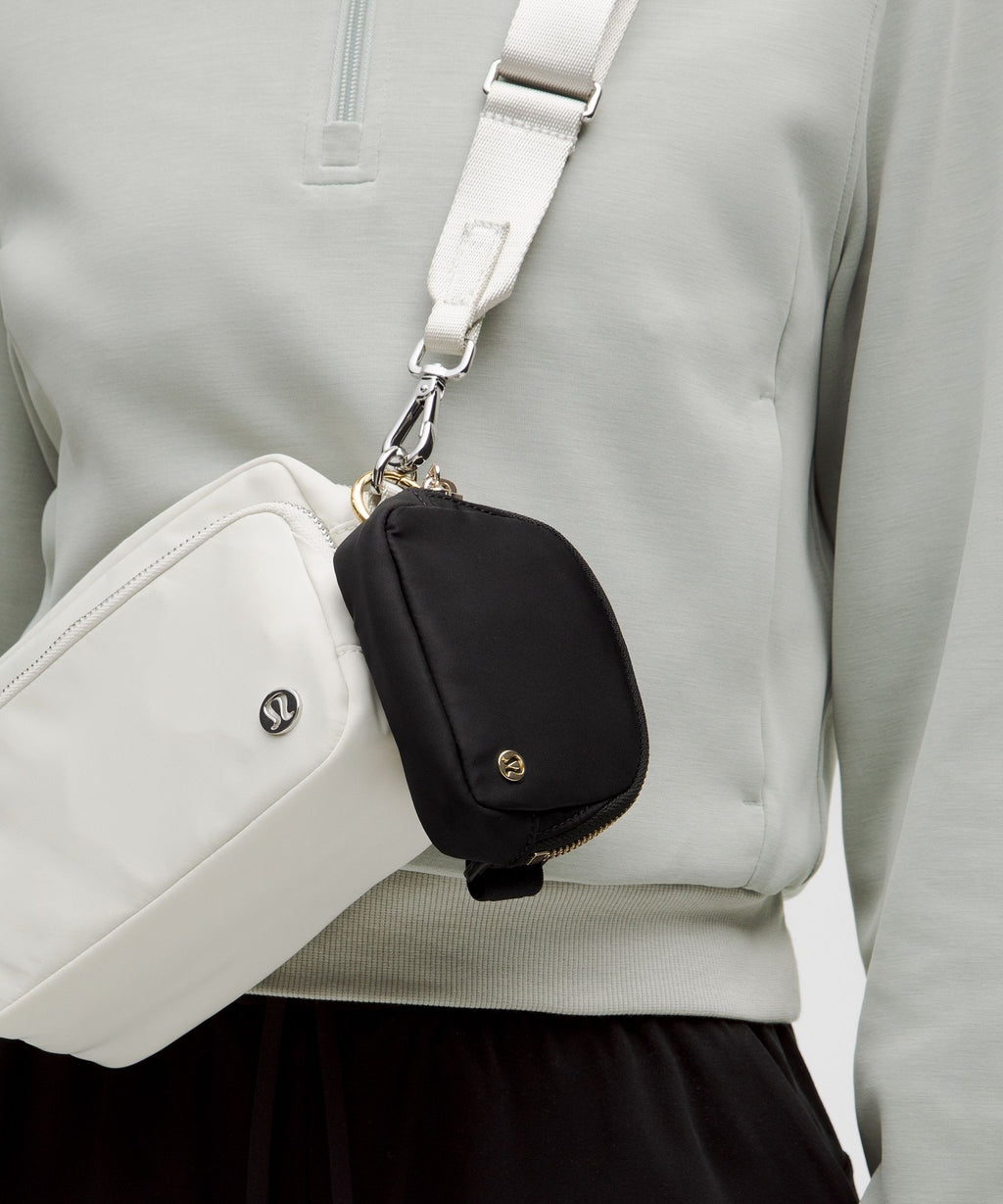 Everywhere Belt Bag Nano