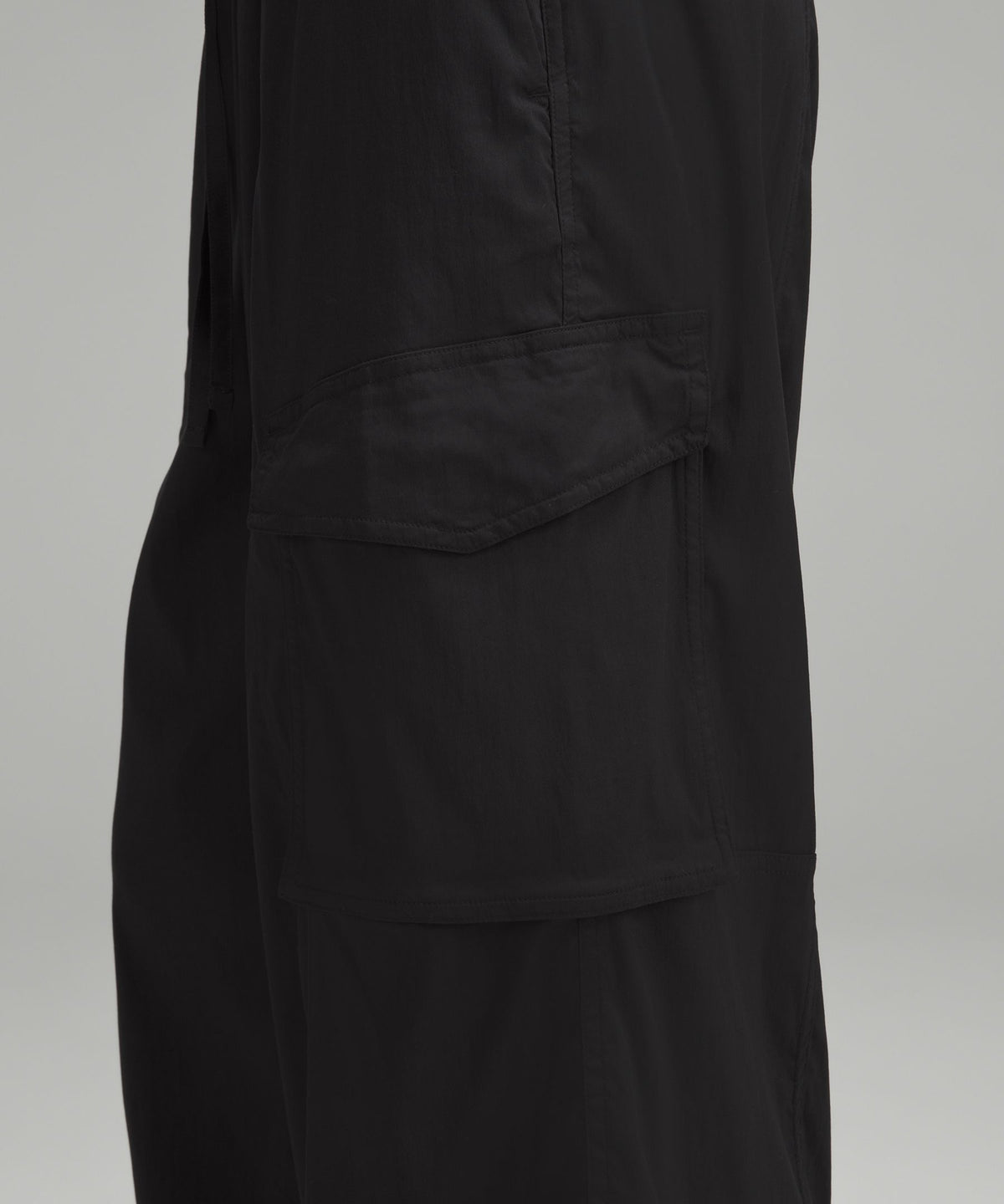 Lightweight Adjustable Mid-Rise Cargo Pant