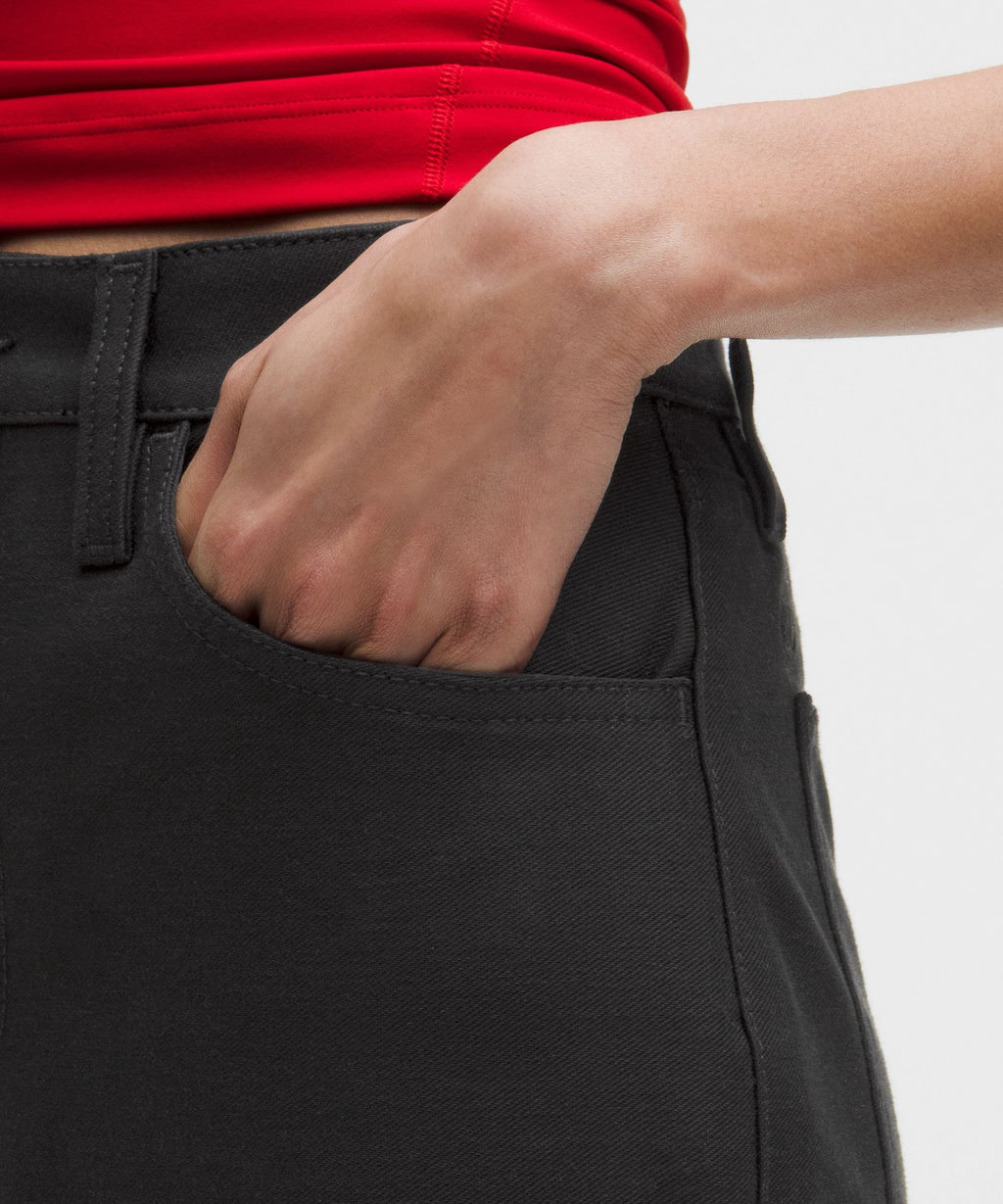 EasyFive High-Rise Subtle-Flare PantRegular