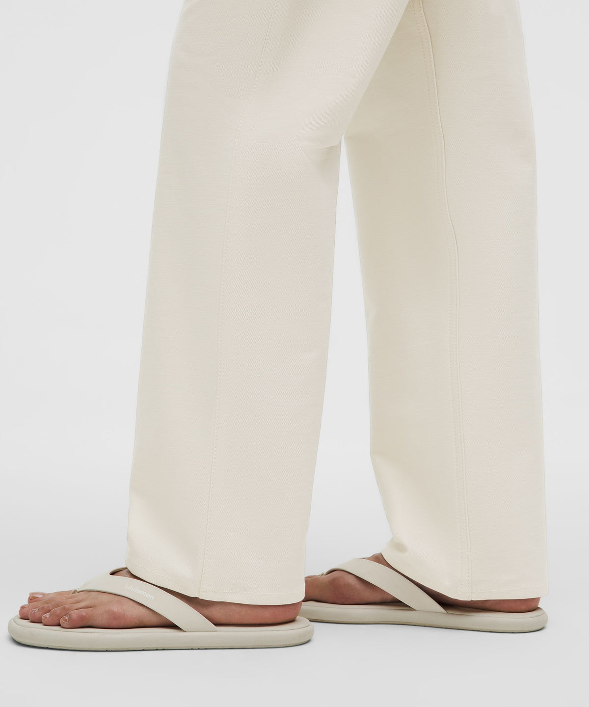 EasyFive Mid-Rise Relaxed-Straight PantShort