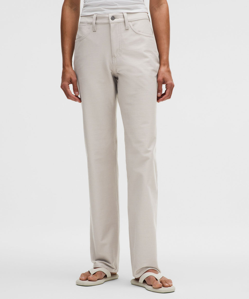 EasyFive Mid-Rise Relaxed-Straight PantShort