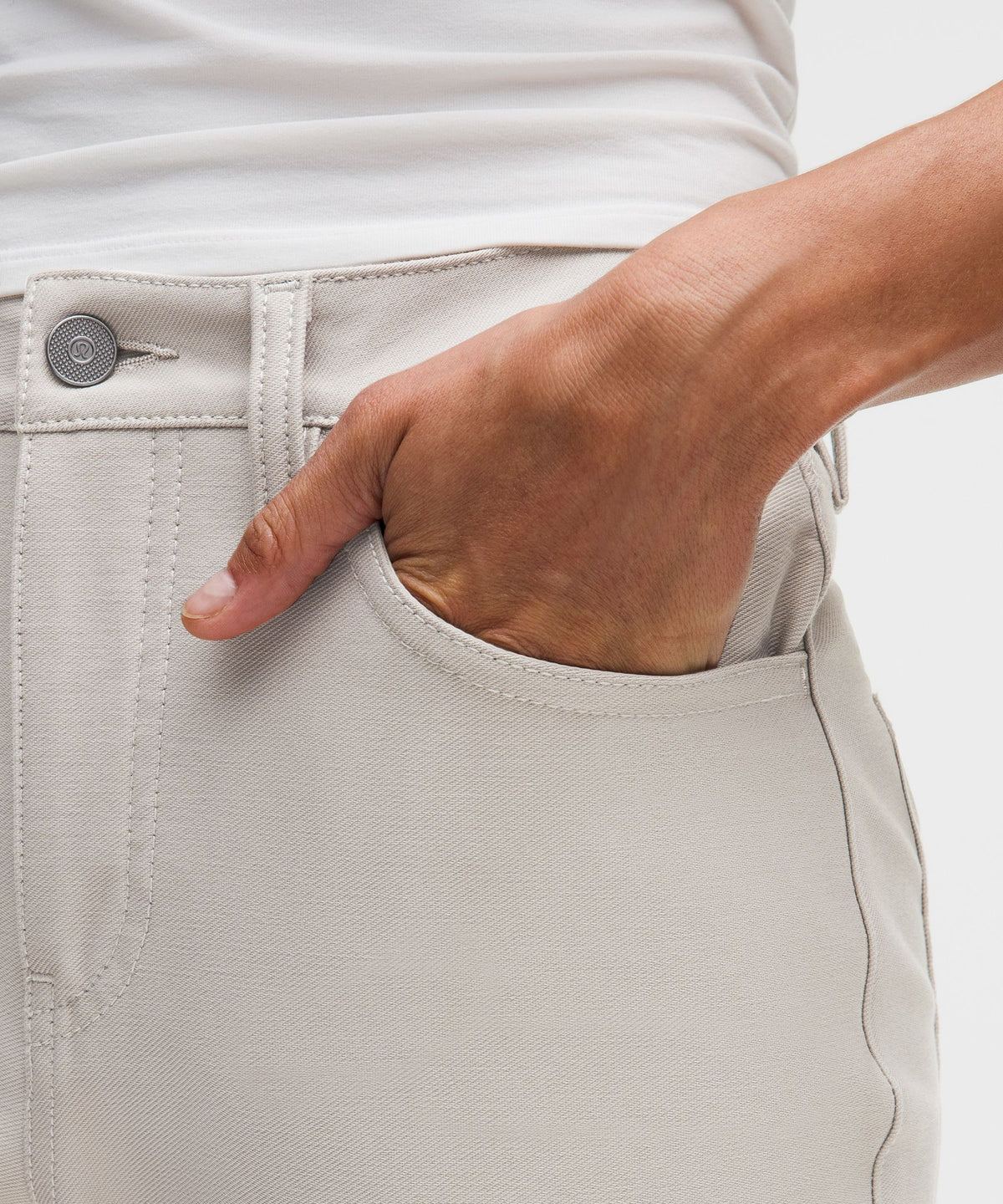 EasyFive Mid-Rise Relaxed-Straight PantShort