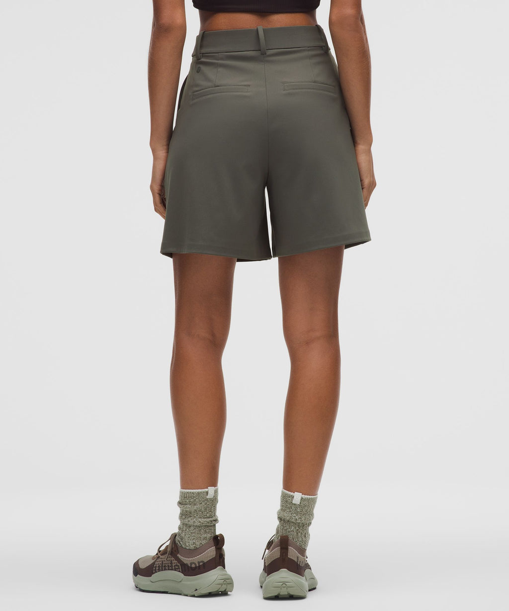 Daydrift Pleated High-Rise Short 7"