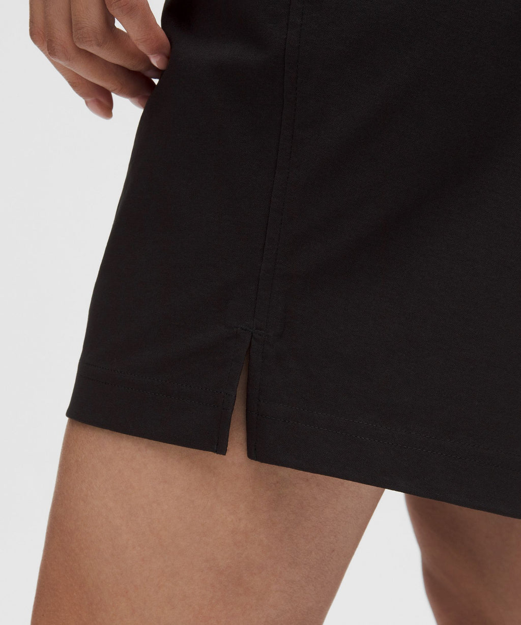 Stretch Twill Bermuda Golf Short 10"