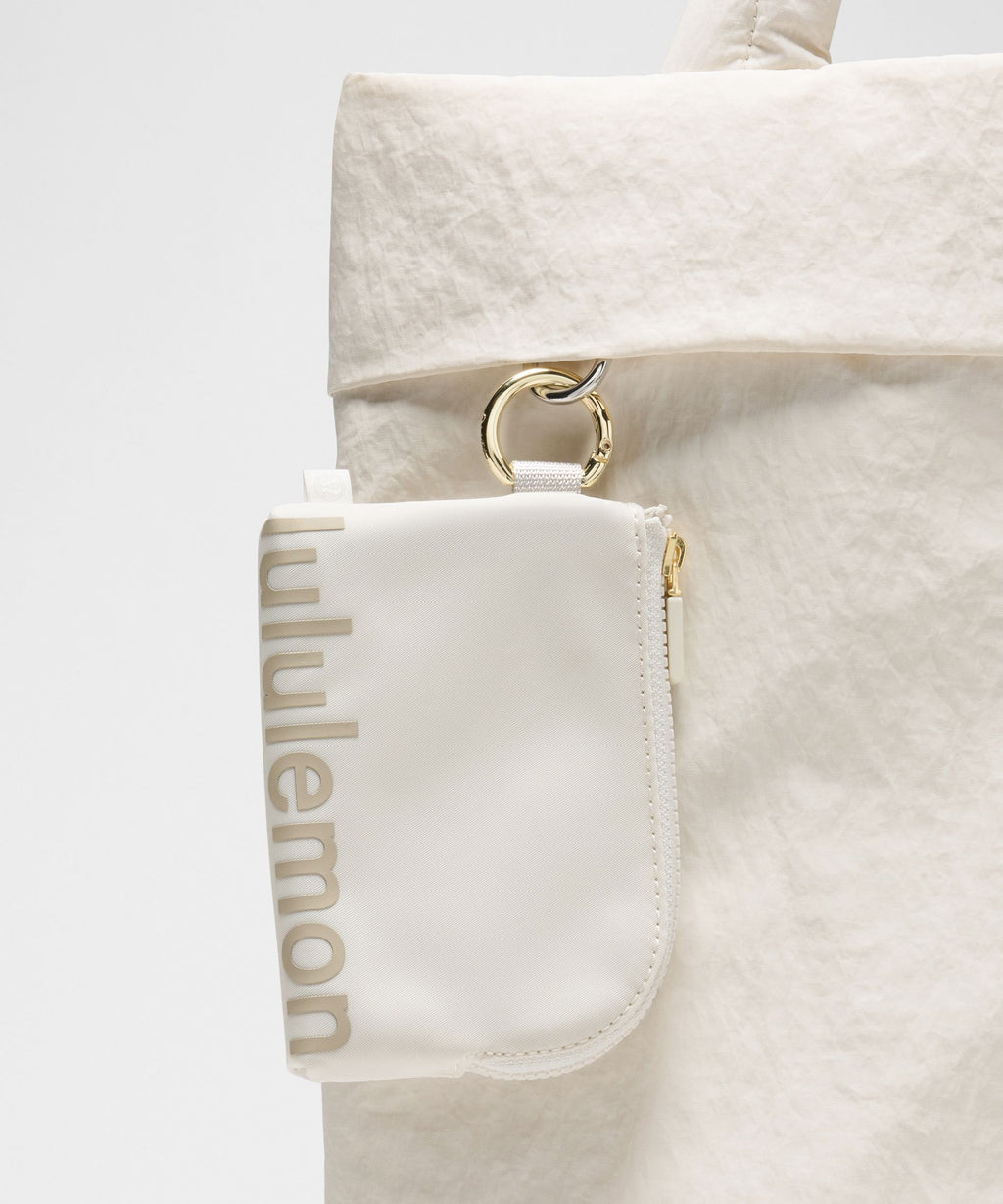 Clippable Card Pouch