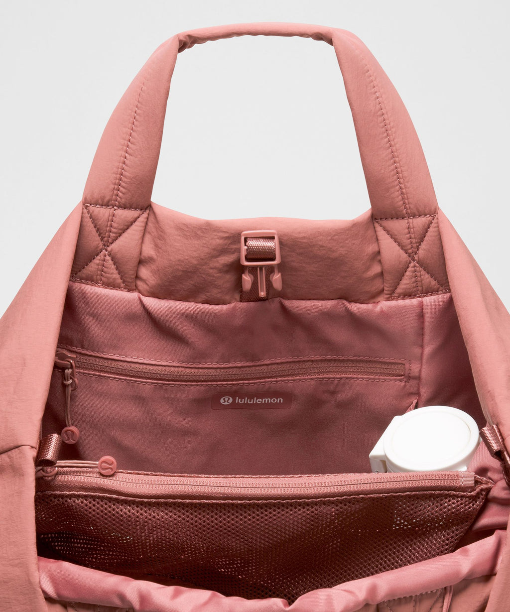 On My Level Tote Bag 20L
