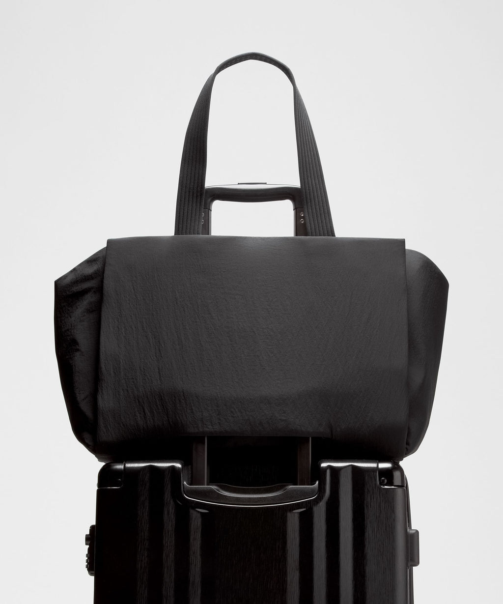 Triple Compartment Tote Bag 18L
