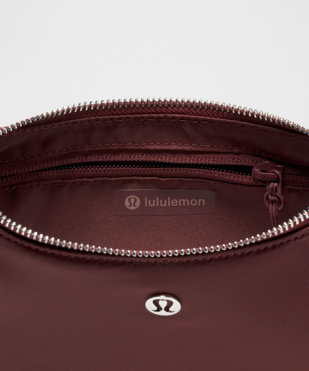 City Essentials Small Shoulder Bag 3L