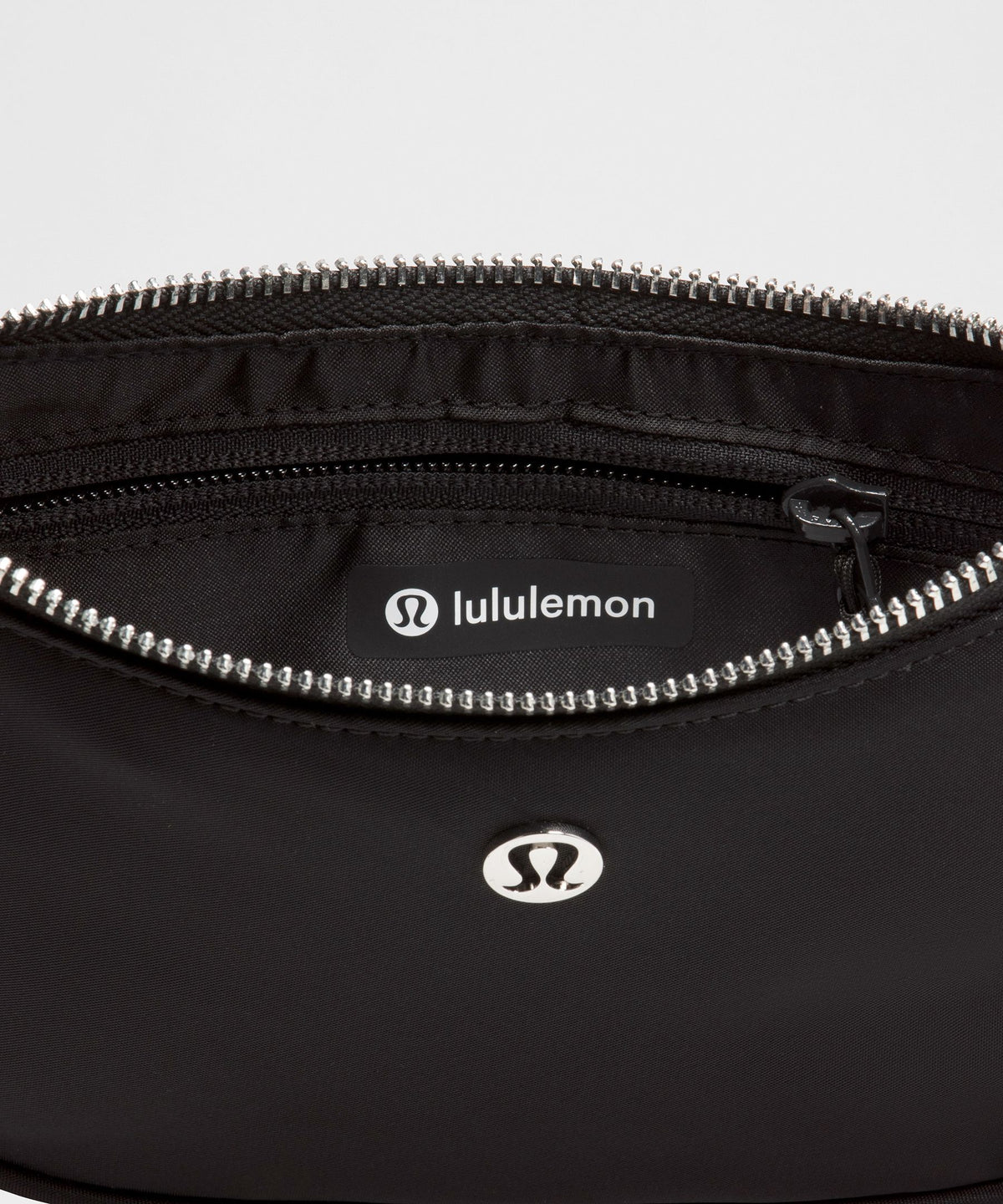 City Essentials Mini Shoulder Bag 1L